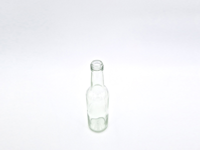 Flasche Geradhals 250 ml, weiß, PP28